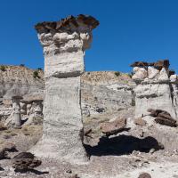 The Sentinel Hoodoo et Broken Spoon à droite
